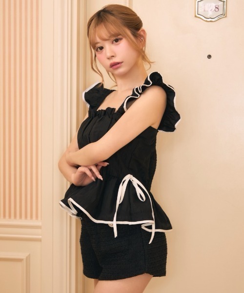 TITTY&CO.(ティティーアンドコー)の「ギャザーフリルノースリーブトップス(タンクトップ・レディース・ホワイト/アイボリー/ブラック・FREE)」の13枚目の写真
