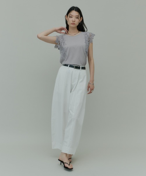 Plumel(プルメル)の「Shoulder Lace Cut Tops / ショルダーレースカットトップス(Tシャツ/カットソー・レディース・ブラック/グレー/オフホワイト・MEDIUM)」の19枚目の写真