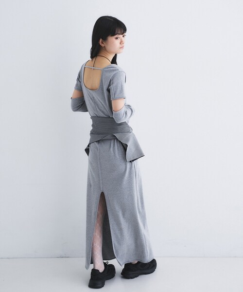 CODE A（コードエー）の「arm cover square neck dress（ワンピース・レディース・ネイビー/グレー・00）」の10枚目の写真
