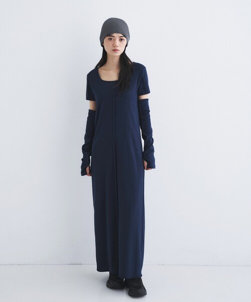 CODE A（コードエー）の「arm cover square neck dress（ワンピース・レディース・ネイビー/グレー・00）」の3枚目の写真