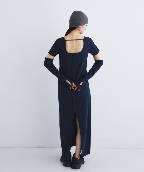 CODE A（コードエー）の「arm cover square neck dress（ワンピース・レディース・ネイビー/グレー・00）」の5枚目の写真