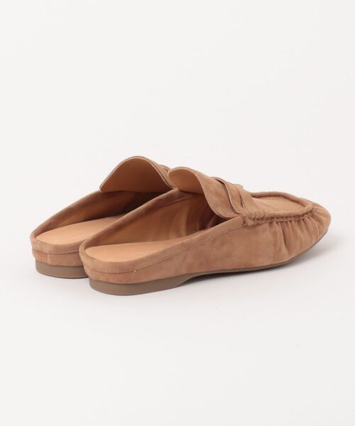 LAULEN(ローレン)の「suede gathered square toe loafers /スエードギャザースクエアトゥローファー(ローファー・レディース・キャメル・23cm/24cm/25cm)」の2枚目の写真