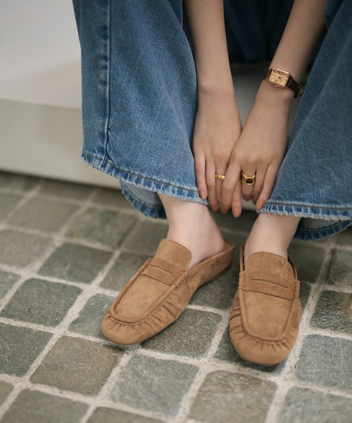 LAULEN(ローレン)の「suede gathered square toe loafers /スエードギャザースクエアトゥローファー(ローファー・レディース・キャメル・23cm/24cm/25cm)」の6枚目の写真