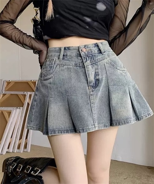 Dream garden（ドリームガーデン）の「タックプリーツミニ丈デニムスカート（デニムスカート・レディース・ライトブルー/ブルー・S/3XL/2XL/XL/M/L/XS）」の10枚目の写真