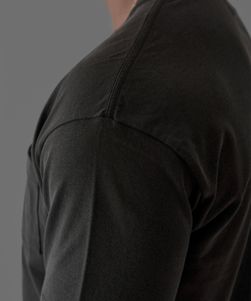 BOWLOW PRODUCT（バウロープロダクト）の「ウォッシュドカットオフクロップTシャツ[チャコール]（Tシャツ/カットソー・メンズ・その他・MEDIUM/LARGE/X-LARGE）」の3枚目の写真