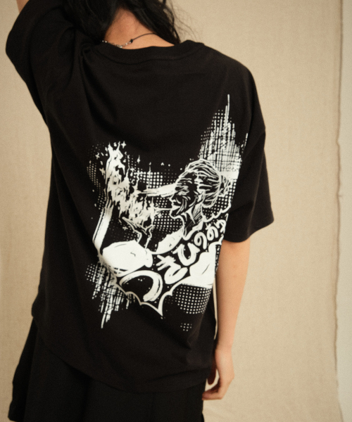 RECULER(ルキュレ)の「Granma cartoon T-shirts Black(Tシャツ/カットソー・レディース・その他・FREE)」の4枚目の写真