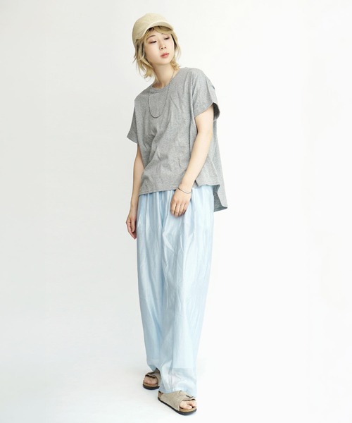 zootie（ズーティー）の「汗しみない Tシャツ［ワイドシルエット］（Tシャツ/カットソー・レディース・杢グレー/ダークカーキ/レッド系その他/ライトオレンジ系/ライトカーキ/ラベンダー/モカ/グレイッシュブルー/イエロー系その他/ブラック/ネイビー/オフホワイト/アイボリー・M-L）」の17枚目の写真