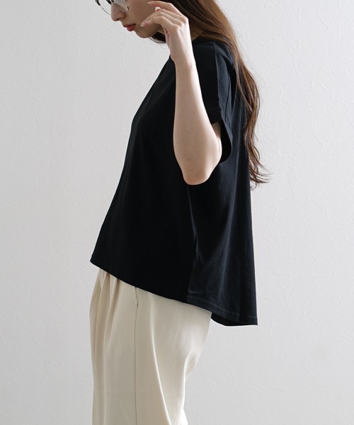 zootie（ズーティー）の「汗しみない Tシャツ［ワイドシルエット］（Tシャツ/カットソー・レディース・杢グレー/ダークカーキ/レッド系その他/ライトオレンジ系/ライトカーキ/ラベンダー/モカ/グレイッシュブルー/イエロー系その他/ブラック/ネイビー/オフホワイト/アイボリー・M-L）」の19枚目の写真