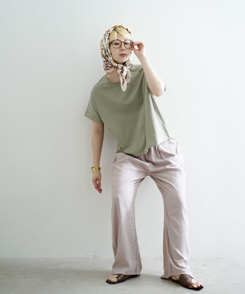 zootie（ズーティー）の「汗しみない Tシャツ［ワイドシルエット］（Tシャツ/カットソー・レディース・杢グレー/ダークカーキ/レッド系その他/ライトオレンジ系/ライトカーキ/ラベンダー/モカ/グレイッシュブルー/イエロー系その他/ブラック/ネイビー/オフホワイト/アイボリー・M-L）」の22枚目の写真