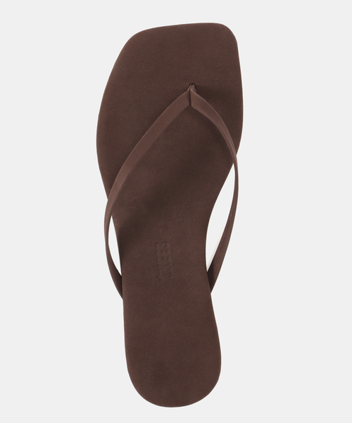 Deuxieme Classe（ドゥーズィエムクラス）の「【TKEES/ティキーズ】SQUARE TOE LILY SUEDE（サンダル・レディース・ブラウン/ブラック・37/38/39）」の12枚目の写真