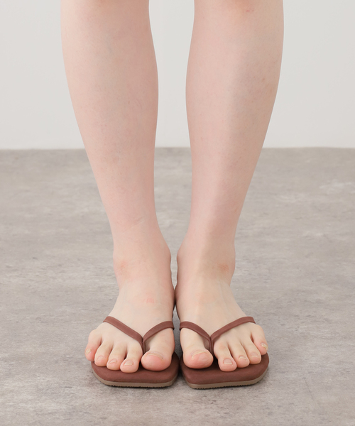 Deuxieme Classe（ドゥーズィエムクラス）の「【TKEES/ティキーズ】SQUARE TOE LILY SUEDE（サンダル・レディース・ブラウン/ブラック・37/38/39）」の16枚目の写真
