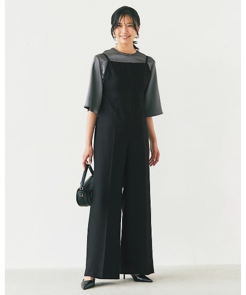 DoCLASSE( ドゥクラッセ)の「ラメリネン・サロペットパンツ(ワンピース・レディース・ブラック/ベージュ・13/11/9)」の6枚目の写真
