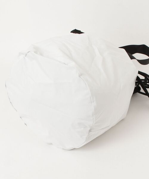 D-VEC(ディーベック)の「【D-VEC】WP NY DRAWSTRING BAG(トートバッグ・メンズ・ホワイト/ブラック・FREE)」の5枚目の写真