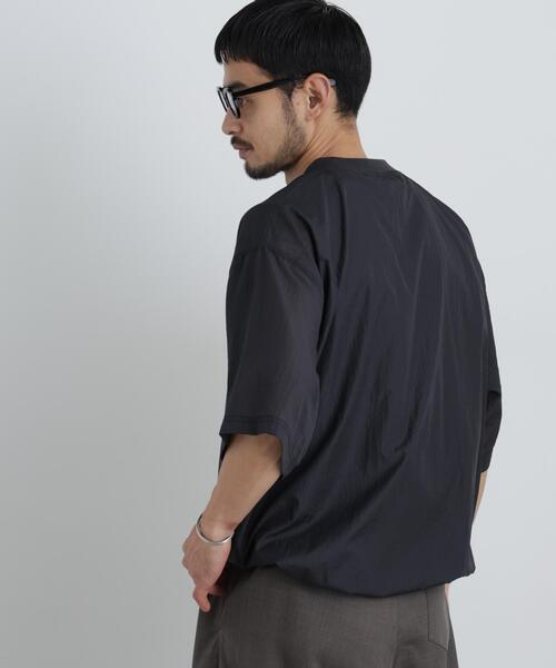 NANO universe(ナノユニバース)の「HRAFTeX(R)プルーオーバー 半袖(Tシャツ/カットソー・メンズ・カーキ/ベージュ/スミクロ・S/L/M)」の6枚目の写真