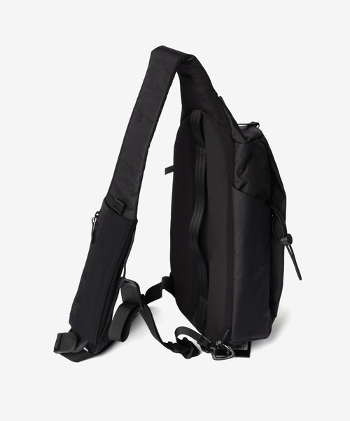 ALPAKA(アルパカ)の「ALPAKA / アルパカ Metro Crossbody (Left Shoulder / Black X-Pac VX42) 撥水/防水 ボディバッグ(ショルダーバッグ・メンズ・ブラック・FREE)」の17枚目の写真