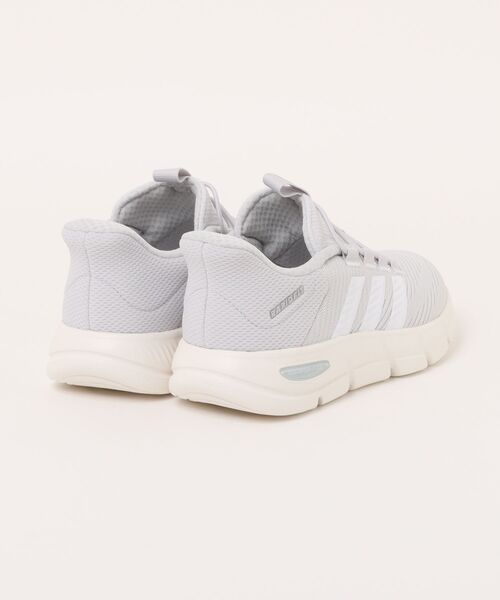 adidas（アディダス）の「adidas アディダス CF FLEX RAPIDFIT WIDE レディースシューズ(CFフレックスラピッドフィット) HP7003 [HF] ダッシュグレー/フットウェアホワイト/ライトグレー（スニーカー・レディース・グレー・22.5cm/23.0cm/23.5cm/24.0cm/24.5cm/25.0cm）」の2枚目の写真