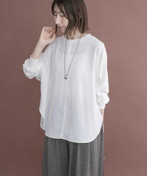 ITEMS URBANRESEARCH(アイテムズ アーバンリサーチ)の「ドルマンブラウス(シャツ/ブラウス・レディース・ブラック/ネイビー/ライトブルー/ホワイト・FREE)」の9枚目の写真