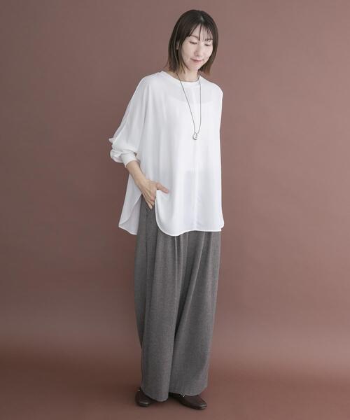 ITEMS URBANRESEARCH(アイテムズ アーバンリサーチ)の「ドルマンブラウス(シャツ/ブラウス・レディース・ブラック/ネイビー/ライトブルー/ホワイト・FREE)」の12枚目の写真