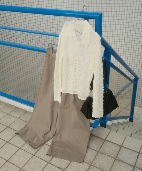 ELTONE(エルトーン)の「ベルテッドタックワイドパンツ(その他パンツ・レディース・グレー/ベージュ・MEDIUM/SMALL)」の5枚目の写真