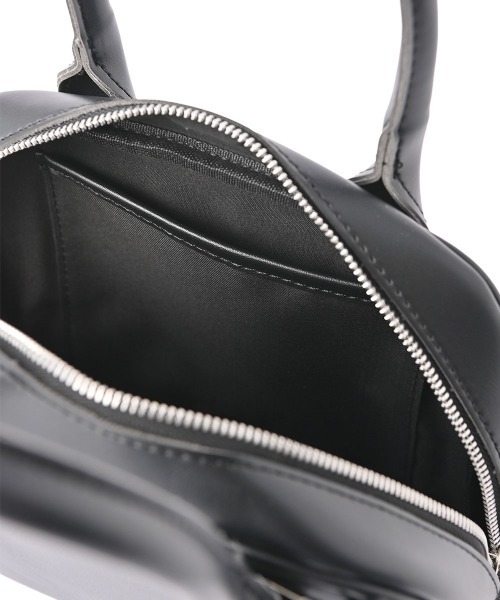 marjour(マージュール)の「COMPACT SQUARE BAG(ショルダーバッグ・レディース・ブラック・FREE)」の3枚目の写真