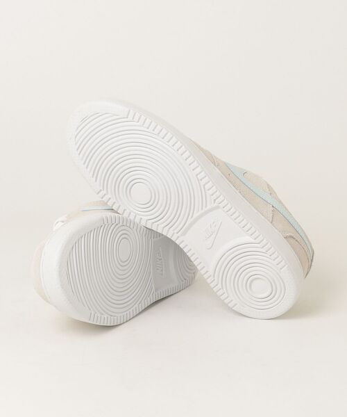 NIKE(ナイキ)の「NIKE ナイキ ナイキ コート ビジョン LO SD PRM(スニーカー・レディース・ホワイト×ブルー・25.0cm/24.5cm/24.0cm/23.5cm/23.0cm)」の10枚目の写真