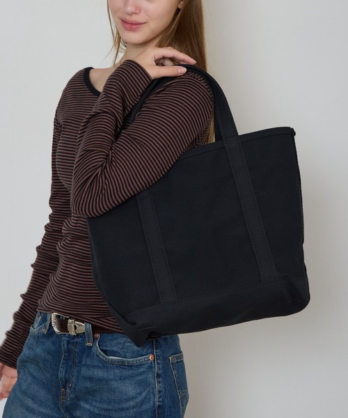 L.L.Bean(エルエルビーン)の「L.L.Bean/エル・エル・ビーン Solid Boat and Tote Medium/JPN USA製 キャンバス トートバッグ ソリッドカラー お散歩 デイリー カジュアル アウトドア 2026年秋冬(トートバッグ・メンズ・ブラック/ネイビー/ナチュラル・ONE SIZE)」の15枚目の写真