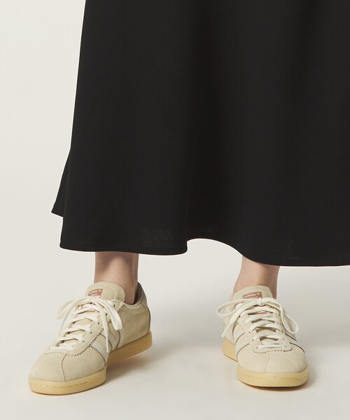 adidas Originals(アディダスオリジナルス)の「<adidas Originals>adidas TOBACCO(スニーカー・レディース・ナチュラル・22.5cm/23.5cm/24.5cm/24cm/23cm)」の3枚目の写真