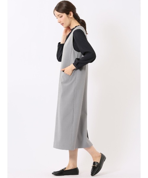 m.f.editorial（エムエフエディトリアル）の「ワンピース ジャンスカ レディース セットアップ可能 ストレッチ ウォッシャブル イージーケア ノースリ Vネック エアリーツイル グレー（ジャンパースカート・レディース・グレー・MEDIUM/LARGE）」の3枚目の写真
