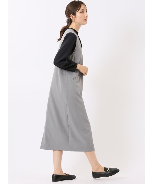 m.f.editorial（エムエフエディトリアル）の「ワンピース ジャンスカ レディース セットアップ可能 ストレッチ ウォッシャブル イージーケア ノースリ Vネック エアリーツイル グレー（ジャンパースカート・レディース・グレー・MEDIUM/LARGE）」の5枚目の写真