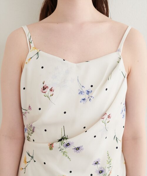 natural couture(ナチュラルクチュール)の「オリジナル花柄キャミワンピース(ワンピース・レディース・モカ/アイボリー/チャコールグレー・FREE)」の17枚目の写真