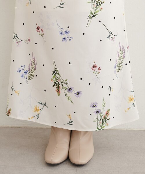 natural couture(ナチュラルクチュール)の「オリジナル花柄キャミワンピース(ワンピース・レディース・モカ/アイボリー/チャコールグレー・FREE)」の20枚目の写真