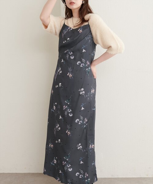 natural couture(ナチュラルクチュール)の「オリジナル花柄キャミワンピース(ワンピース・レディース・モカ/アイボリー/チャコールグレー・FREE)」の22枚目の写真