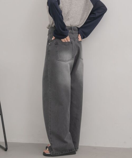 RETRO GIRL(レトロガール)の「【サイズ展開あり】折り返しデニムパンツ(デニムパンツ・レディース・ブルー/ブラック・MEDIUM/LARGE)」の18枚目の写真