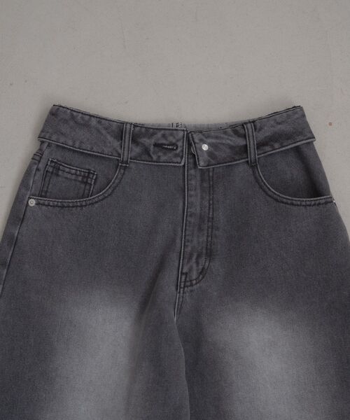 RETRO GIRL(レトロガール)の「【サイズ展開あり】折り返しデニムパンツ(デニムパンツ・レディース・ブルー/ブラック・MEDIUM/LARGE)」の21枚目の写真