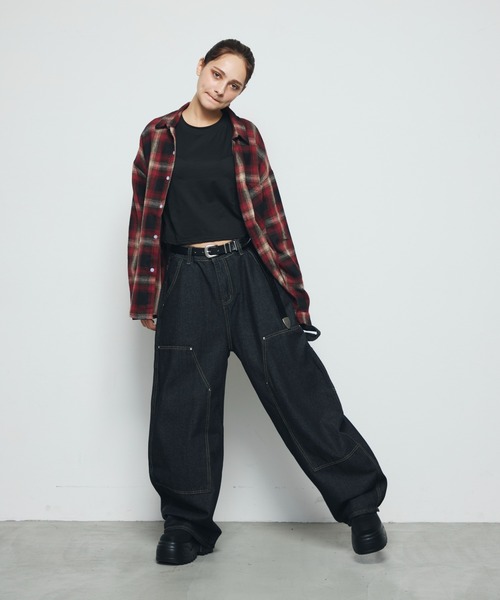 DAZE(デイズ)の「ペインター ワイド デニムパンツ(デニムパンツ・メンズ・ブラック系・SMALL/MEDIUM/LARGE/X-LARGE)」の16枚目の写真