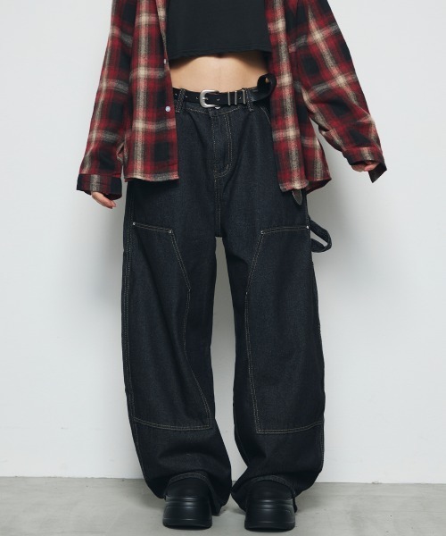 DAZE(デイズ)の「ペインター ワイド デニムパンツ(デニムパンツ・メンズ・ブラック系・SMALL/MEDIUM/LARGE/X-LARGE)」の3枚目の写真