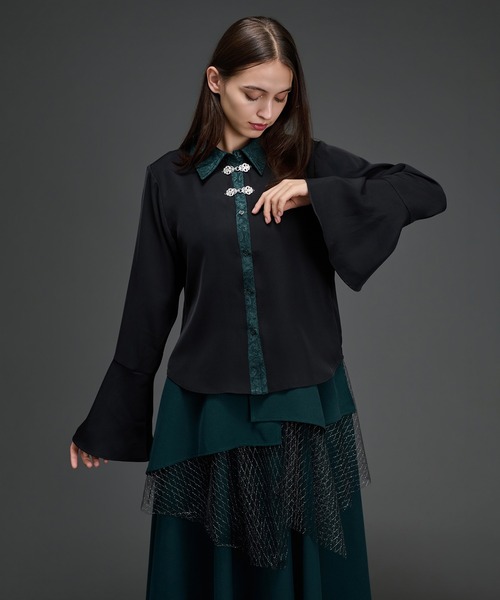 Ellno de Mavie（エルノデメヴィ）の「JQカラーチャイナフレアスリーブシャツ（シャツ/ブラウス・レディース・ライトグレー/グリーン/ブラック・FREE）」の9枚目の写真