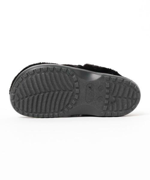 crocs(クロックス)の「【WEB限定】crocs / クラシック アンファーゲッタブル クロッグ(サンダル・レディース・ブラック・6/7)」の3枚目の写真