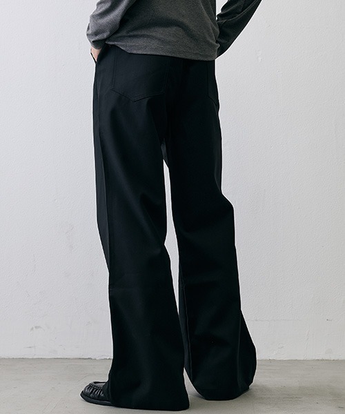 Shoowtime(ショウタイム)の「Drape Detail Loose Flare Pants / ドレープディテール ルーズフレアパンツ(スラックス・メンズ・ブラック・X-LARGE/MEDIUM/SMALL/LARGE)」の4枚目の写真