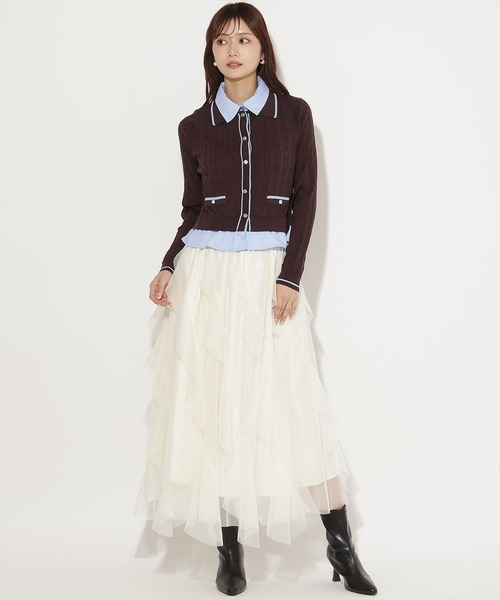 AND COUTURE(アンドクチュール)の「配色シャツ襟ペプラムニット長袖プルオーバー(ニット/セーター・レディース・チャコールグレー/ブラウン/ネイビー・FREE)」の4枚目の写真