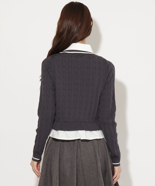 AND COUTURE(アンドクチュール)の「配色シャツ襟ペプラムニット長袖プルオーバー(ニット/セーター・レディース・チャコールグレー/ブラウン/ネイビー・FREE)」の12枚目の写真