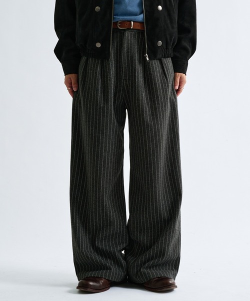 sedacle（セダクル）の「Two Tuck Stripe Wide Slacks  / ツータックストライプワイドスラックス（スラックス・メンズ・ブラウン系その他/グレー・SMALL/MEDIUM/LARGE）」の5枚目の写真