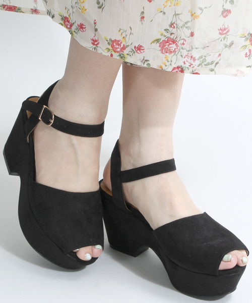 WEGO（ウィゴー）の「WEGO/スエードタッチサンダル（サンダル・レディース・ブラック/グレー・MEDIUM/LARGE）」の2枚目の写真