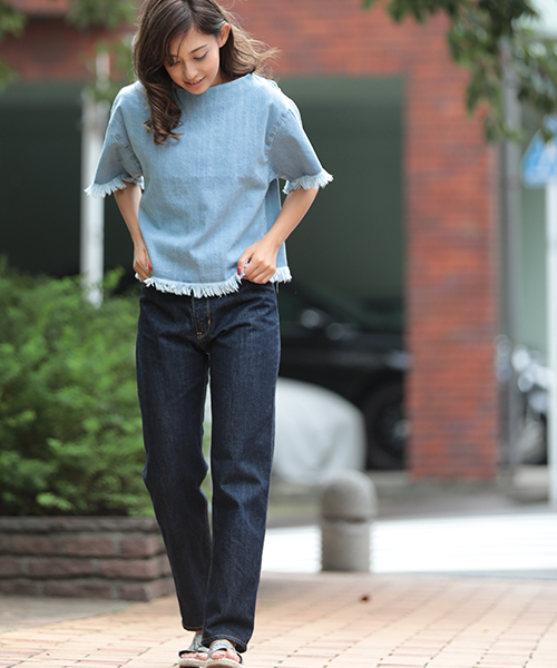 Denime(ドゥニーム)の「DENIM FRINGE TOPS/デニムフリンジトップス(Tシャツ/カットソー・レディース・インディゴブルー/ライトインディゴブルー・FREE)」の6枚目の写真