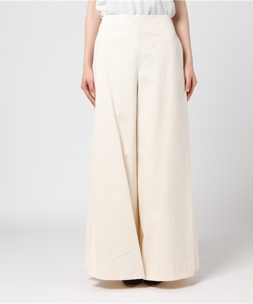 サクラ SACRA パンツ ガウチョ フレア ベージュ 美品 SACRA（サクラ）の「【SACRA】ワイドパンツ/CONE SHAPE PANTS