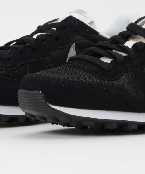 NIKE（ナイキ）の「Nike(ナイキ） INTERNATIONALIST(インターナショナリスト)スニーカー（スニーカー・メンズ・ブラック/ブルー・26.5/28/27.5/26/27）」の4枚目の写真