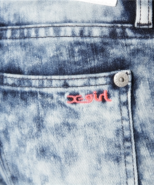 X-girl(エックスガール)の「MICHAEL JEAN(デニムパンツ・レディース・ライトブルー/マルチ・24inch/25inch/26inch/27inch)」の9枚目の写真