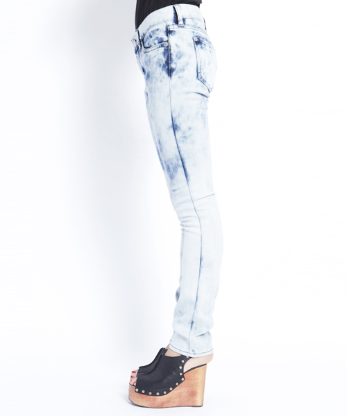 X-girl(エックスガール)の「MICHAEL JEAN(デニムパンツ・レディース・ライトブルー/マルチ・24inch/25inch/26inch/27inch)」の13枚目の写真