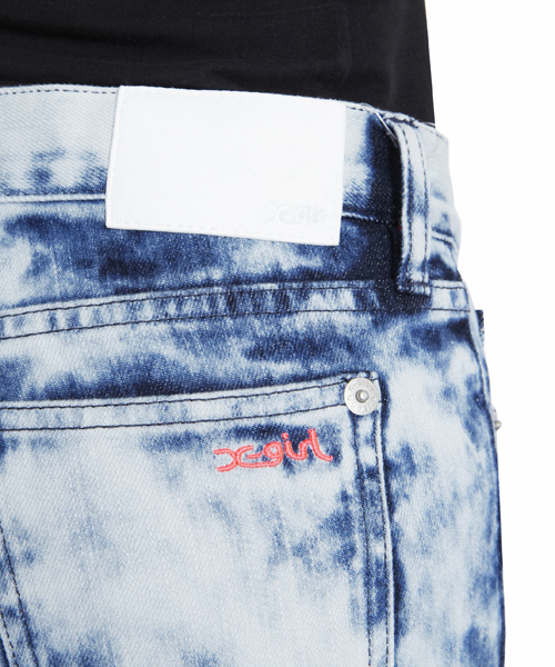 X-girl(エックスガール)の「MICHAEL JEAN(デニムパンツ・レディース・ライトブルー/マルチ・24inch/25inch/26inch/27inch)」の15枚目の写真