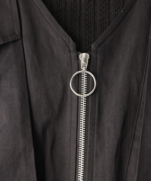 mysty woman（ミスティウーマン）の「BIGポケット付きＶネックブルゾン（ブルゾン・レディース・ブラック/カーキ/グレー・FREE）」の14枚目の写真